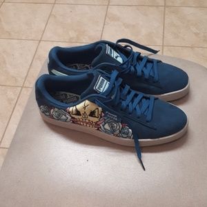 Puma  Classic Skull Patch Sneaker Size 10.5 nwot
